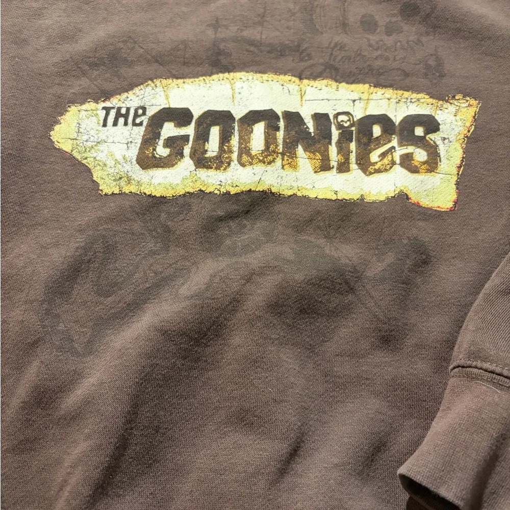 Warner Bros Brown Goonies Pull Over Sweater - Picture 2 of 5
